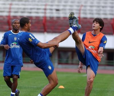 kaka vs adriano